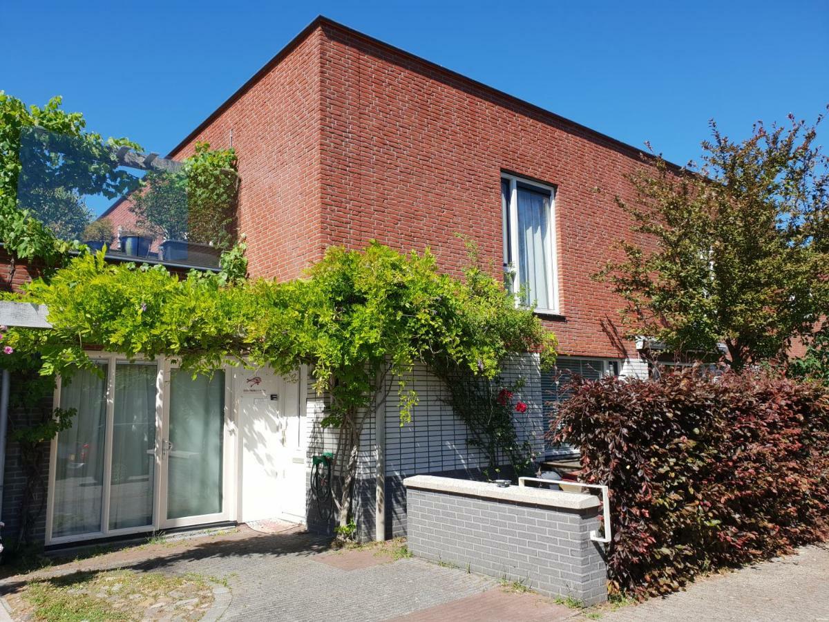 Johan's With Roofterrace And Cheap Parking - Since 2014 Habitación en casa particular Ámsterdam